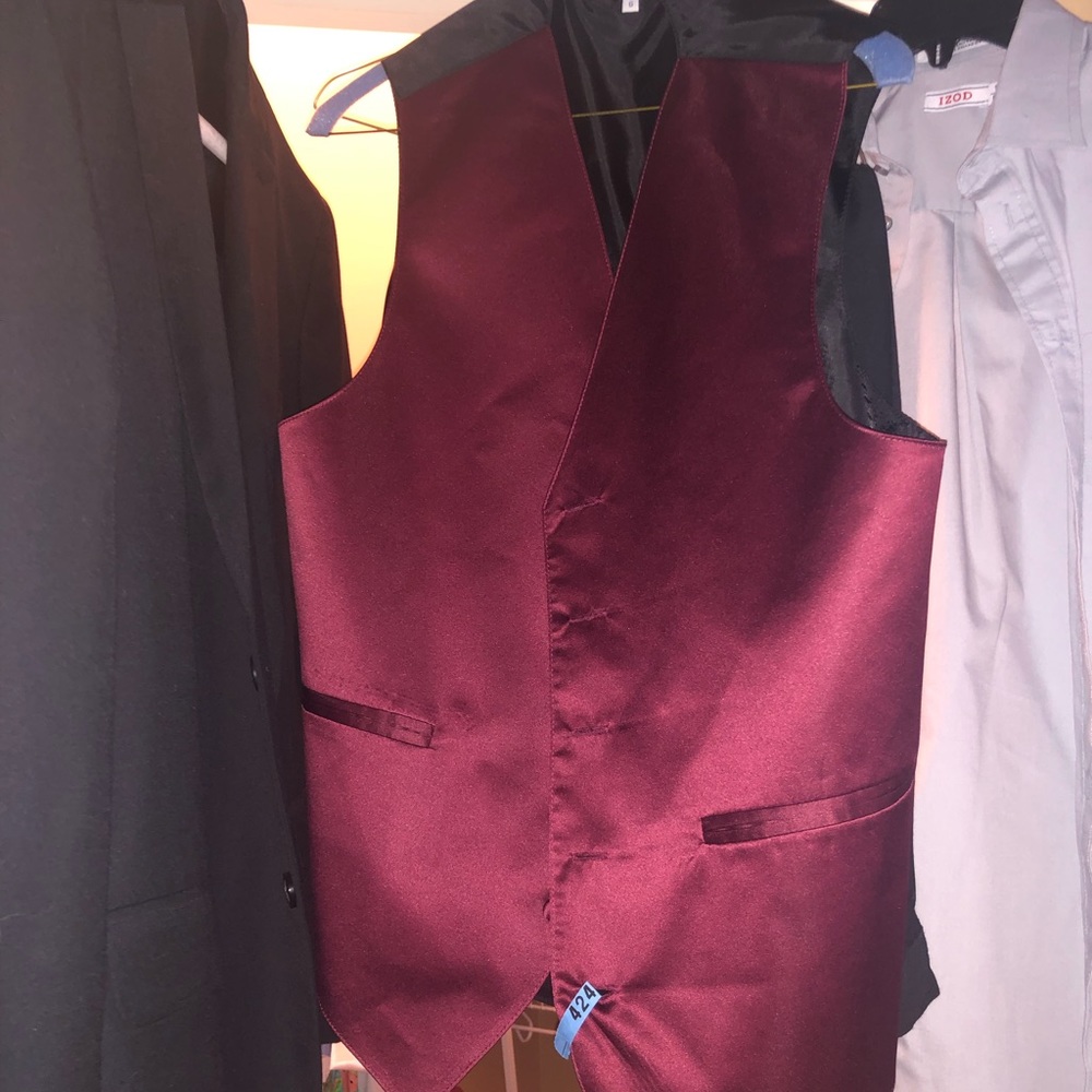 Boyssuit jacket,pants,gray button down,maroon vest